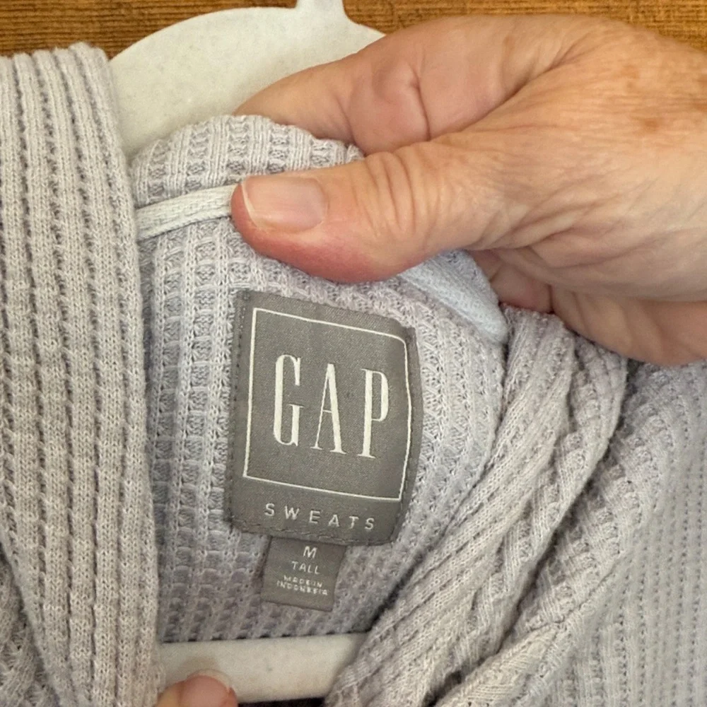 GAP Gray Waffle Knit Hoodie - Medium - Picture 2 of 4